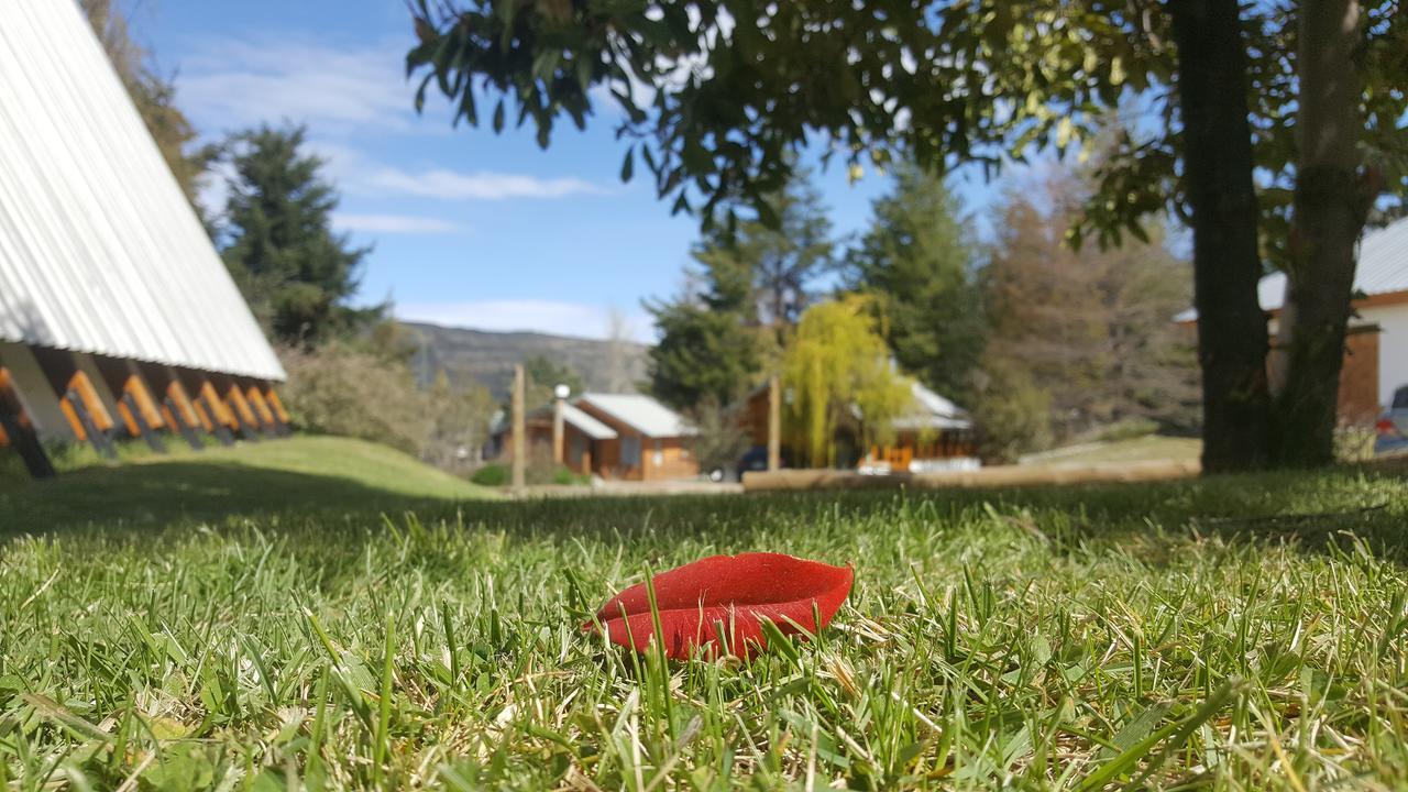 Complejo La Cautiva Villa Esquel Eksteriør billede
